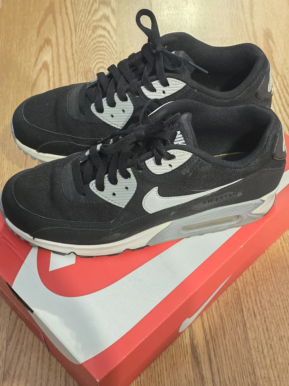 Womens Black/Gray Air Max 90 6166730-012 Size 9